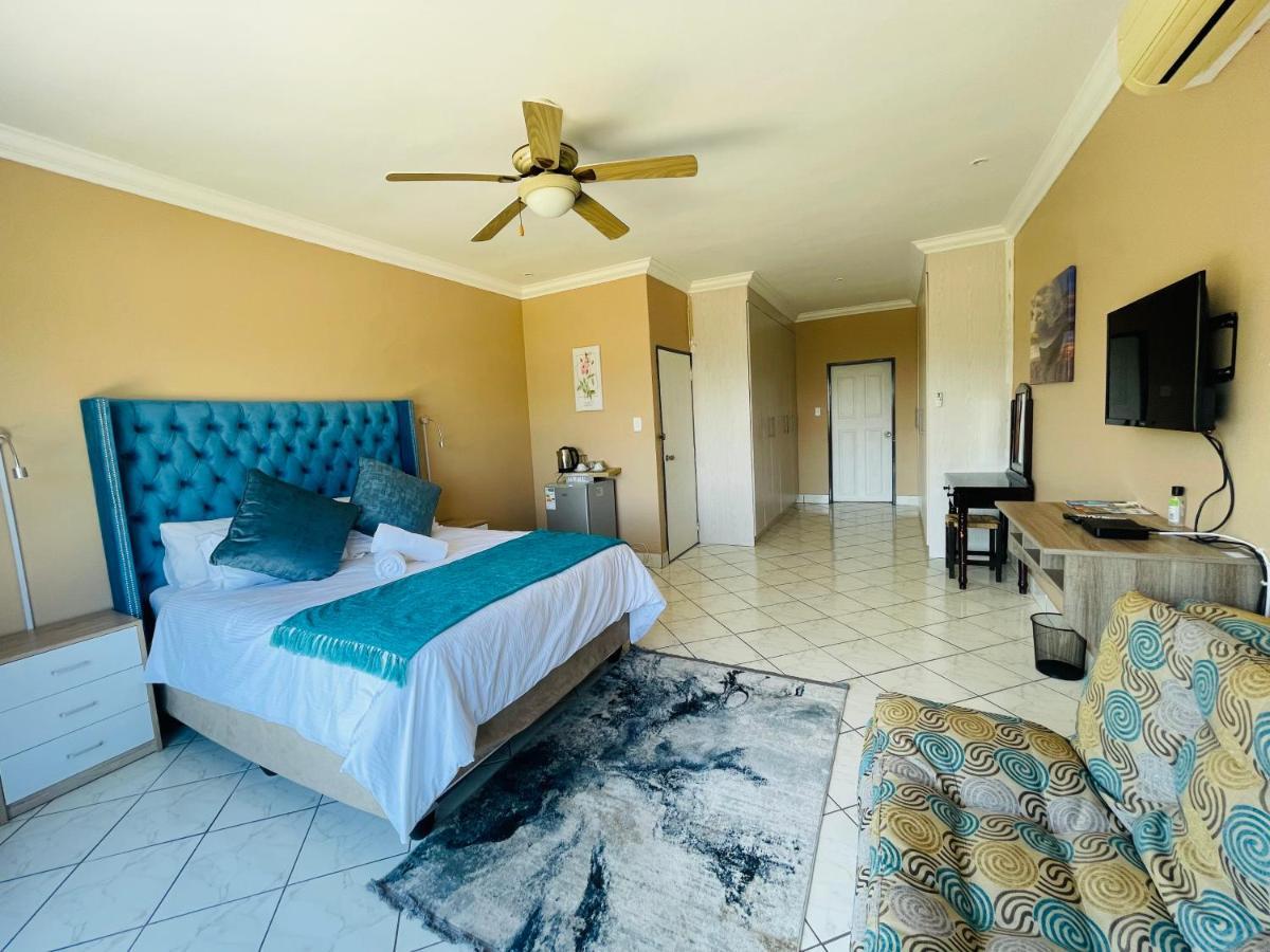 The Yacht House Hotell Hartbeespoort Eksteriør bilde