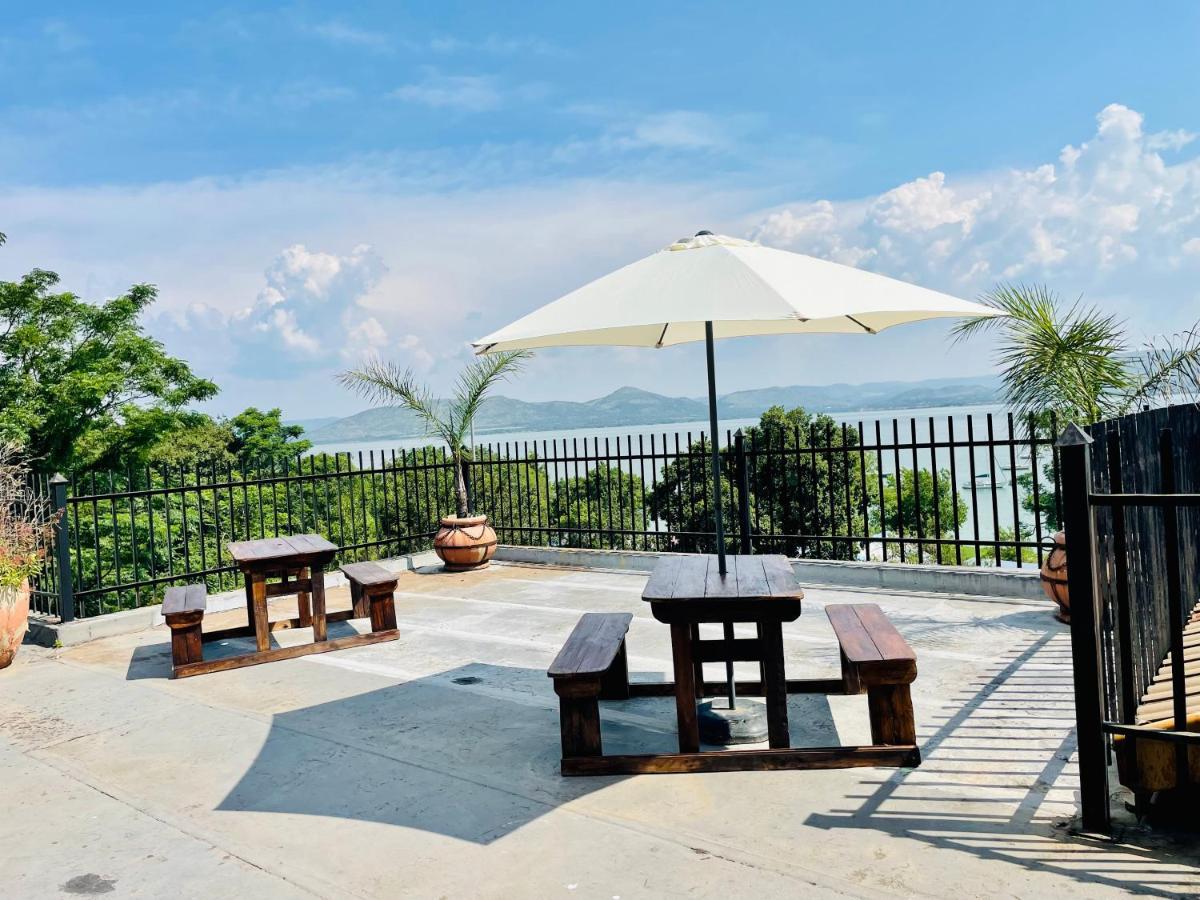 The Yacht House Hotell Hartbeespoort Eksteriør bilde
