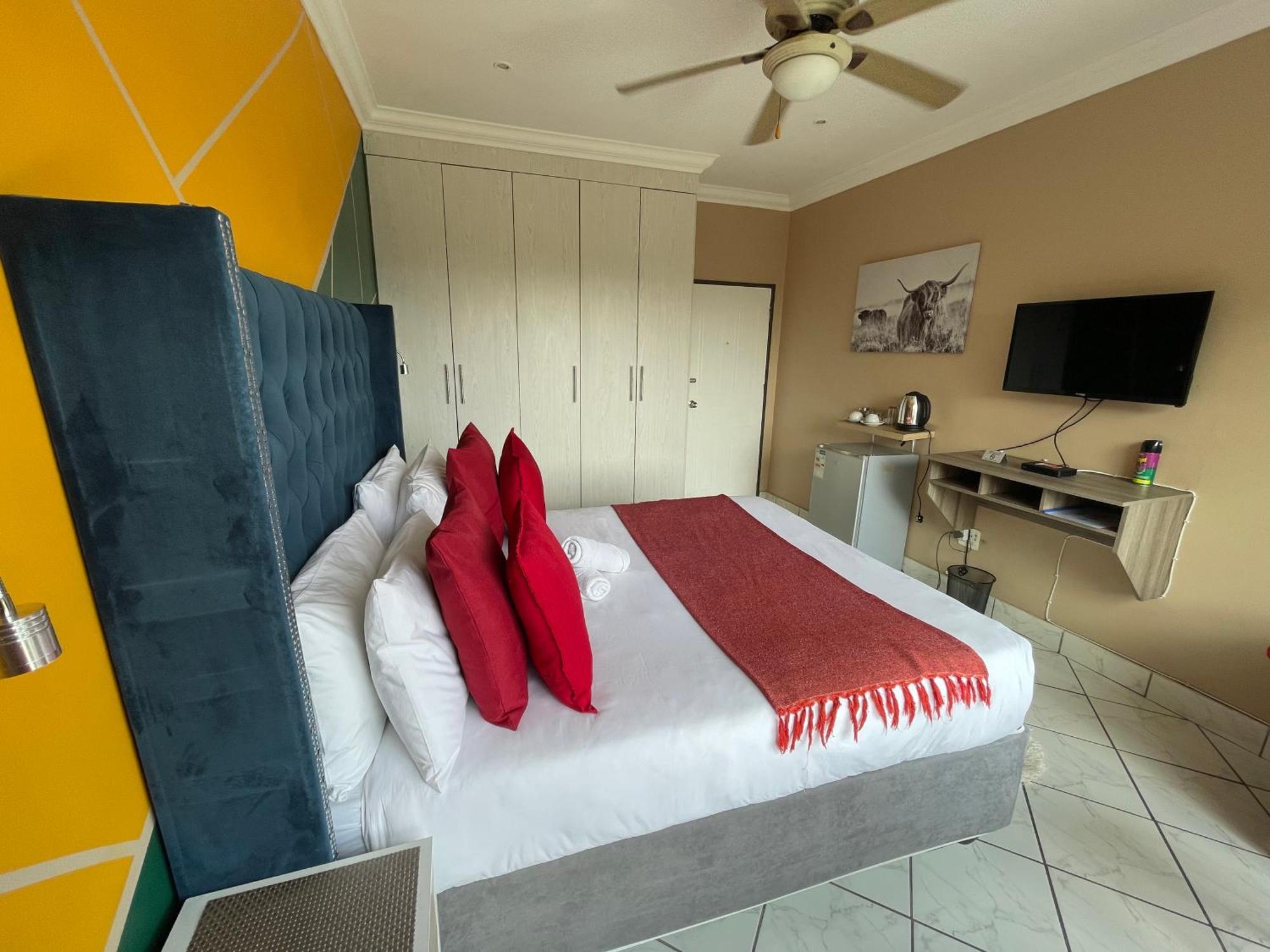 The Yacht House Hotell Hartbeespoort Eksteriør bilde